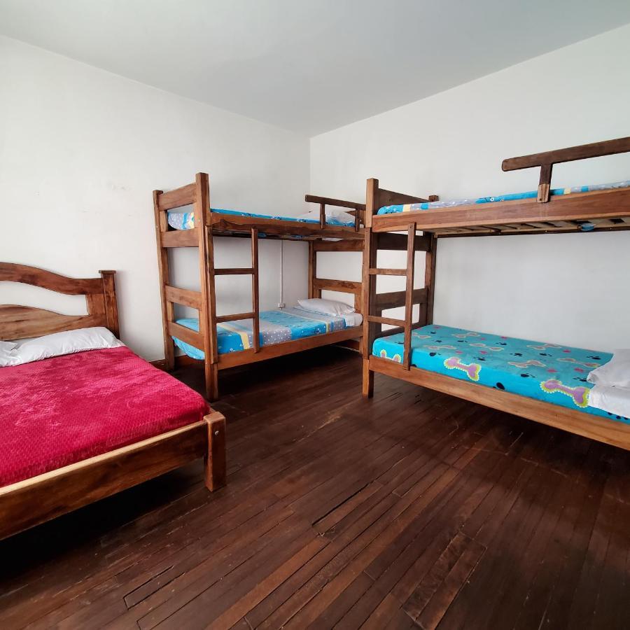 Hostal CQ Chapinero Bogotá Esterno foto