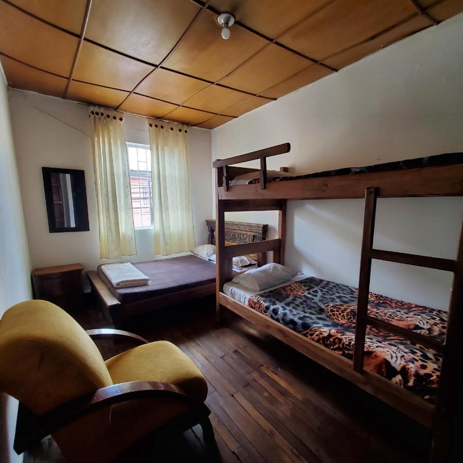 Hostal CQ Chapinero Bogotá Esterno foto