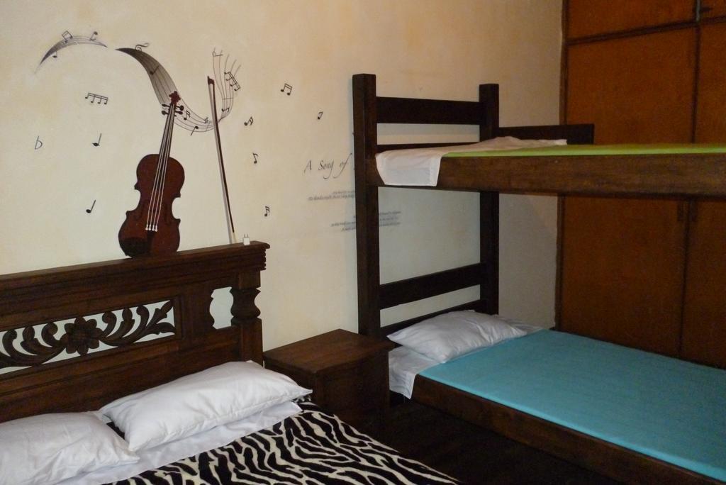 Hostal CQ Chapinero Bogotá Esterno foto