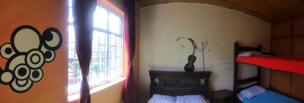 Hostal CQ Chapinero Bogotá Esterno foto