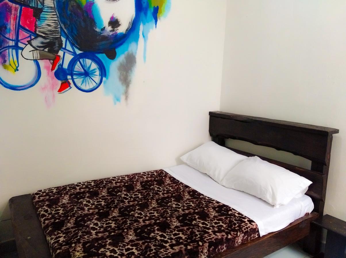 Hostal CQ Chapinero Bogotá Esterno foto